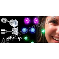 Светящиеся серьги-гвоздики LED